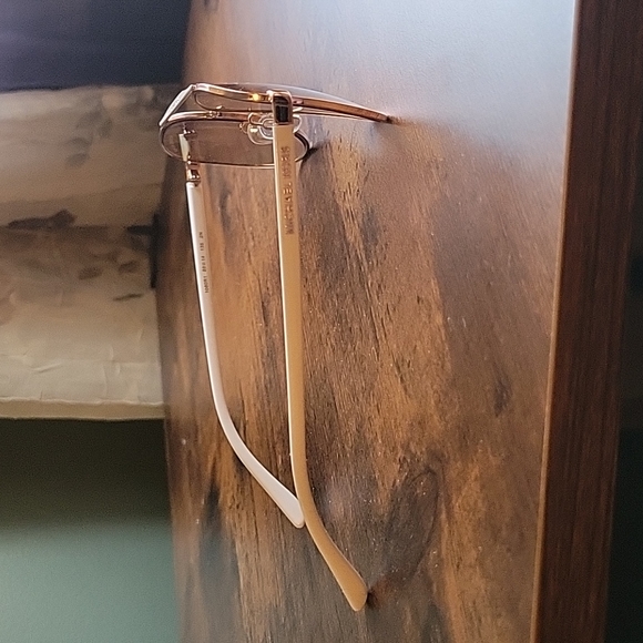 Michael Kors Aviator Sunglasses - Picture 4 of 5